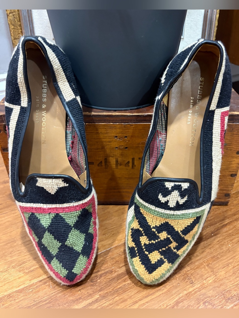 Vintage Stubbs & Wooten Needlepoint Loafer Crest Royalty Series Black MultiColor - Picture 4 of 7